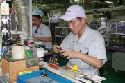 Coi trọng trang bị kiến thức cho người lao động