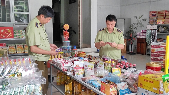 lao cai phoi hop ngan chan buon lau ngay tu bien gioi