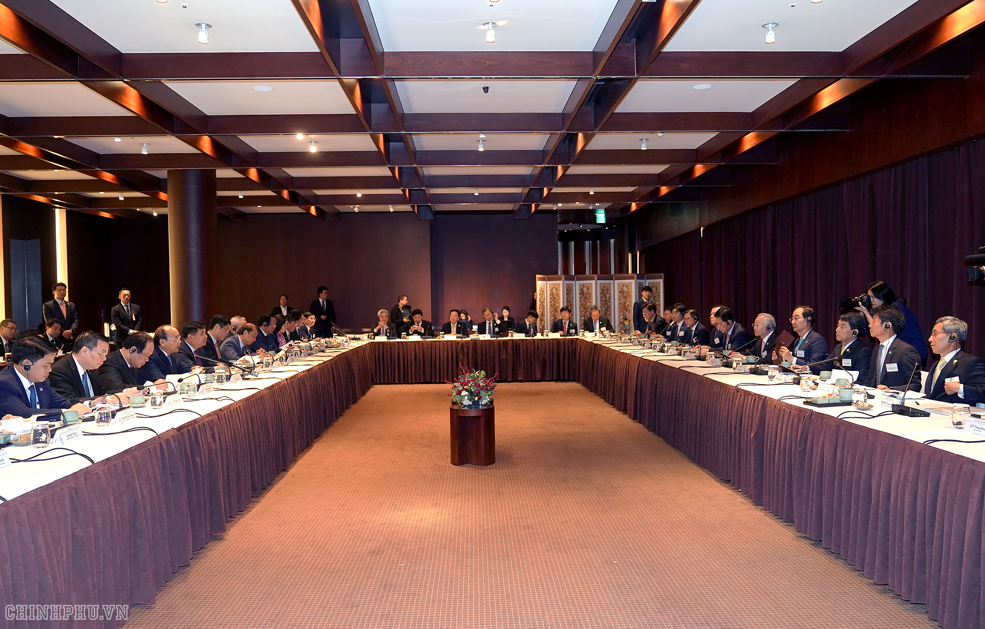 Thủ tướng tọa đàm với các tập đoàn hàng đầu Hàn Quốc thu tuong toa dam voi cac tap doan hang dau han quoc