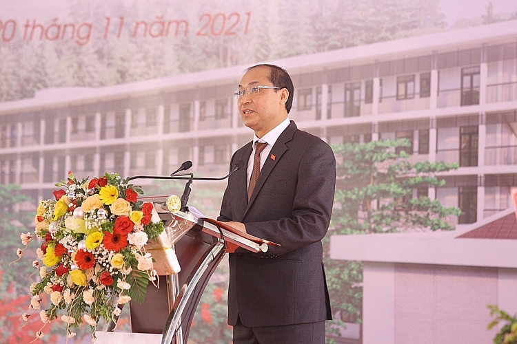 Ông Vi Hòe - Bí thư huyện ủy - Chủ tịch HĐND huyện Kỳ Sơn Ông Vi Hòe - Bí thư huyện ủy - Chủ tịch HĐND huyện Kỳ Sơn