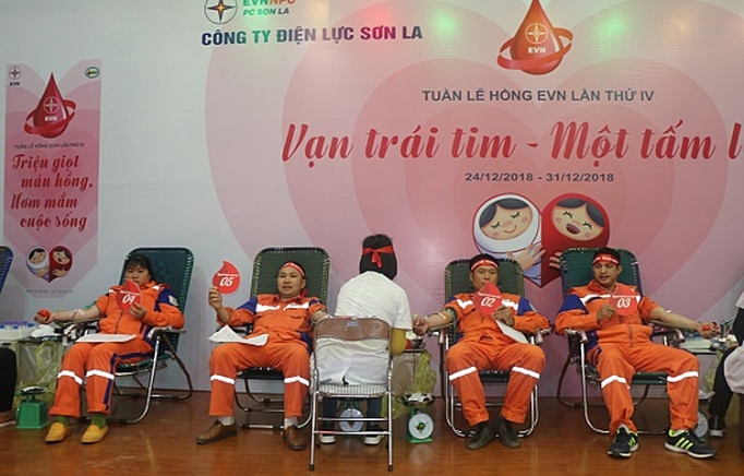 cong ty dien luc son la to chuc hien mau tinh nguyen