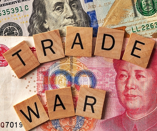 Nhìn lại cuộc chiến thuế quan năm 2018 đã khiến cả Mỹ và Trung Quốc thiệt hại hàng tỷ USD nhin lai cuoc chien thue quan nam 2018 da khien ca my va trung quoc thiet hai hang ty usd