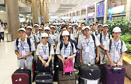 Đề xuất điều kiện cấp Giấy phép dịch vụ đưa người lao động đi làm việc nước ngoài