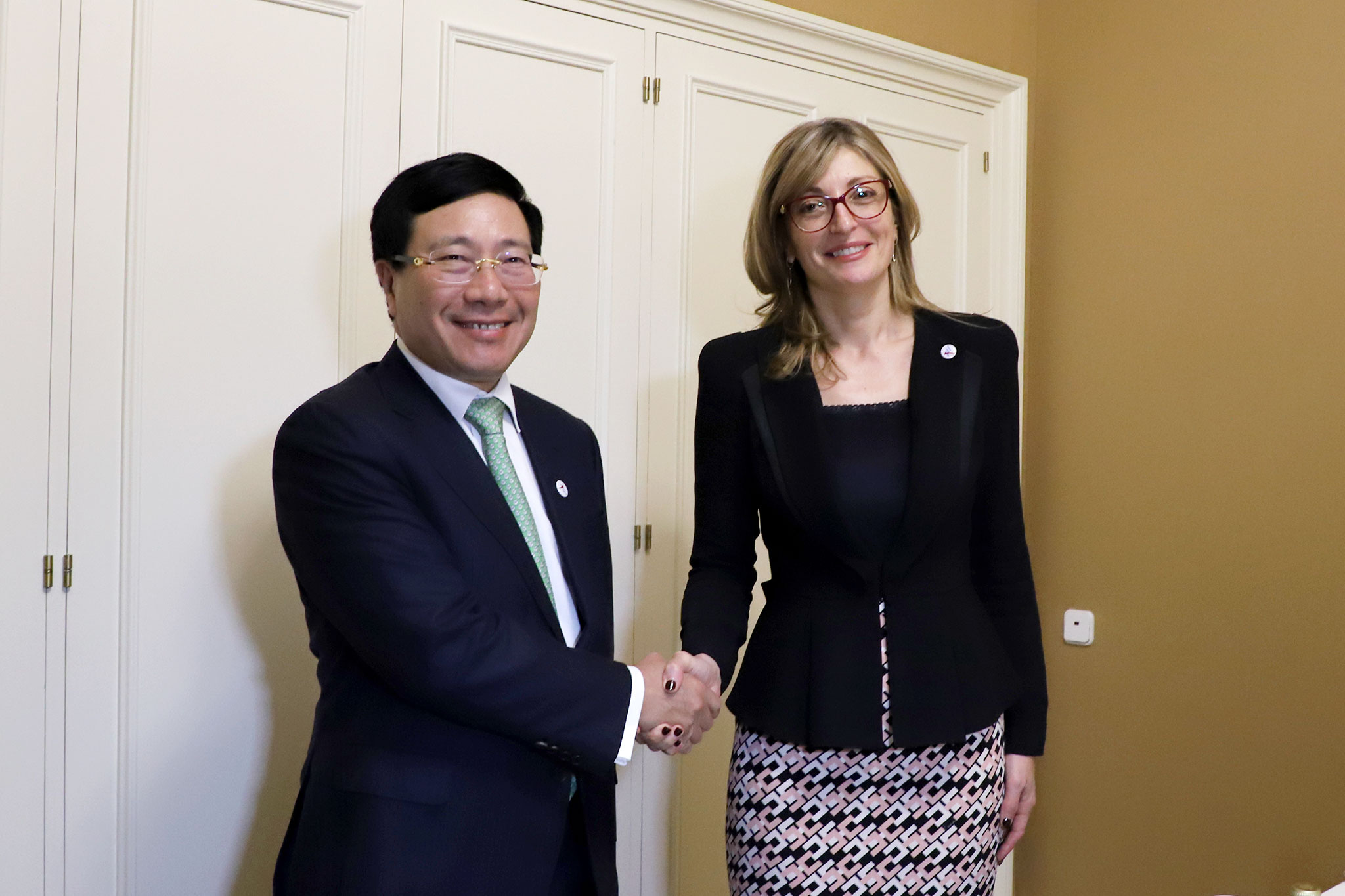 pho thu tuong pham binh minh tiep xuc song phuong tai fmm 14