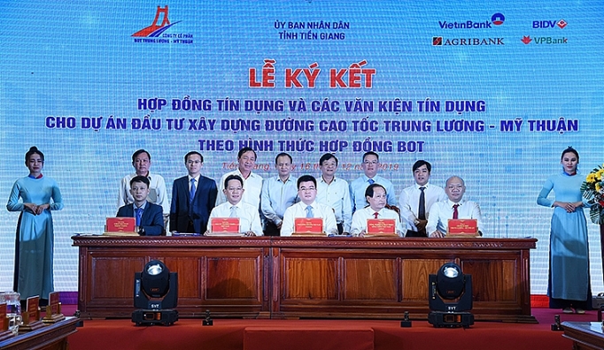 Ngành ngân hàng thu xếp gần 7.000 tỷ đồng vốn cho cao tốc Trung Lương - Mỹ Thuận nganh ngan hang thu xep gan 7000 ty dong von cho cao toc trung luong my thuan