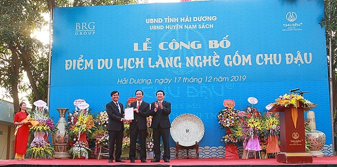gom chu dau tro thanh diem du lich lang nghe cua tinh hai duong