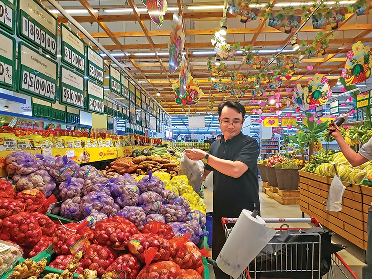 Nguồn hàng hóa phong phú phục vụ nhu cầu tiêu dùng 4037-oknh-6