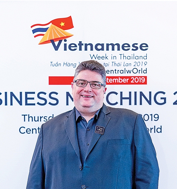 viet tiep cau chuyen hang viet tren dat thai