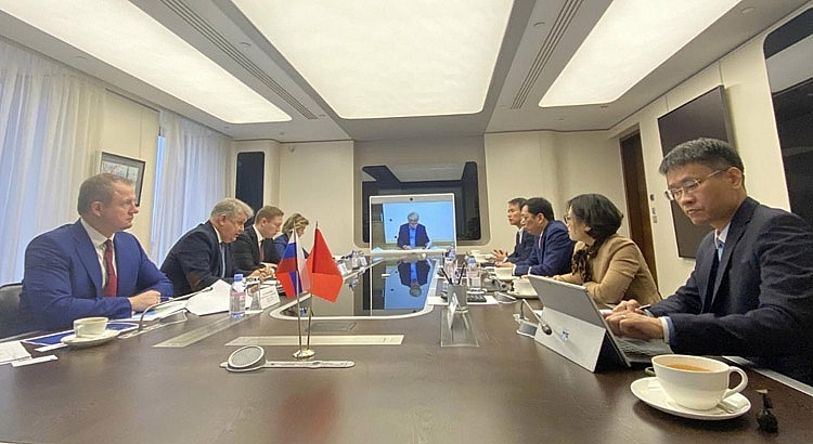 Đoàn công tác PV Power làm việc tại trụ sở Novatek Đoàn công tác PV Power làm việc tại trụ sở Novatek