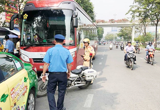 Thủ tướng chỉ đạo bảo đảm an toàn giao thông dịp Tết và Lễ hội xuân 2023 - Ảnh 3.