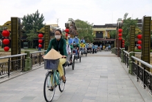 Du lịch tính chuyện mở cửa lại hoàn toàn từ ngày 30/4