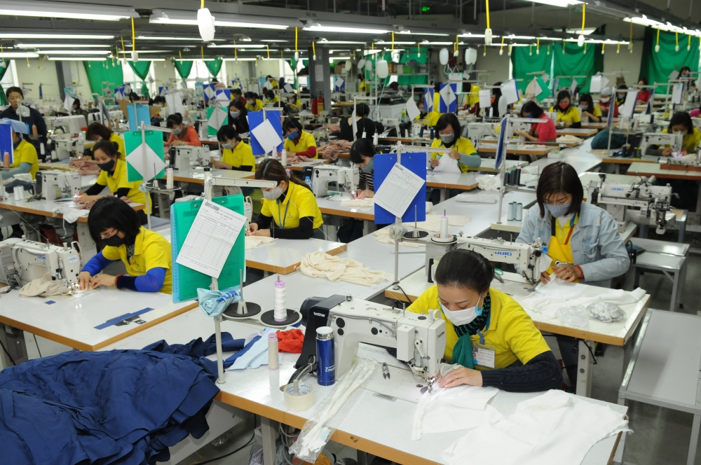 Focusing on development of key support industries focusing on development of key support industries