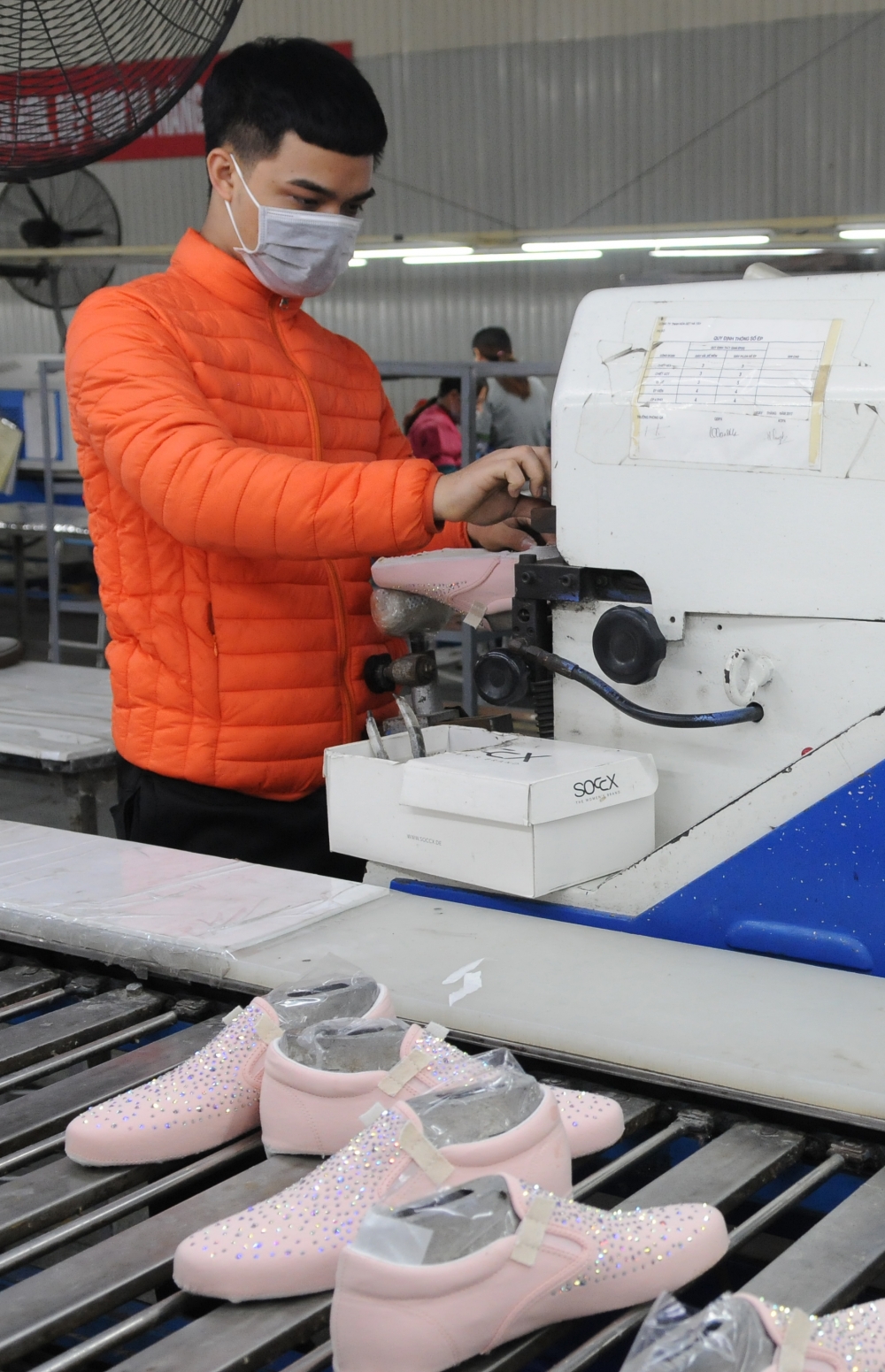 Leather, footwear sector takes steps to improve production leather footwear sector