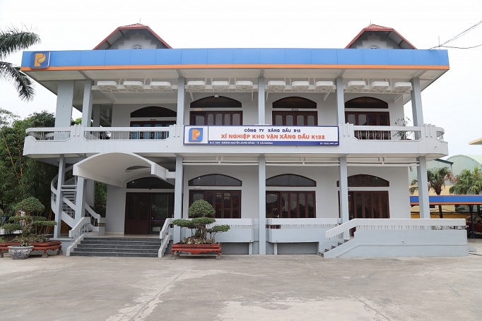 Xí nghiệp Kho vận Xăng dầu K132: Luôn hoàn thành xuất sắc nhiệm vụ được giao xi nghiep kho van xang dau k132 luon hoan thanh xuat sac nhiem vu duoc giao