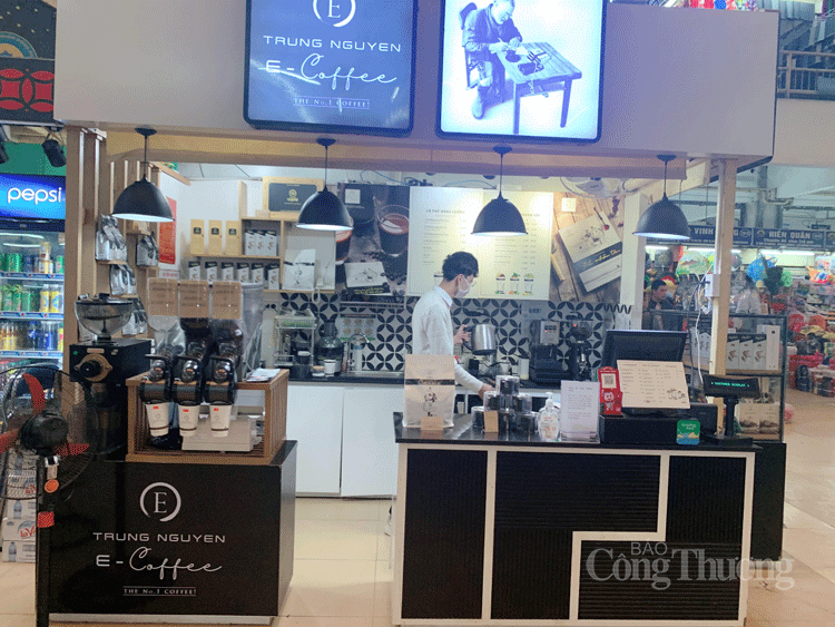 cho dong xuan e am vang khach trong mu a di ch covid 19