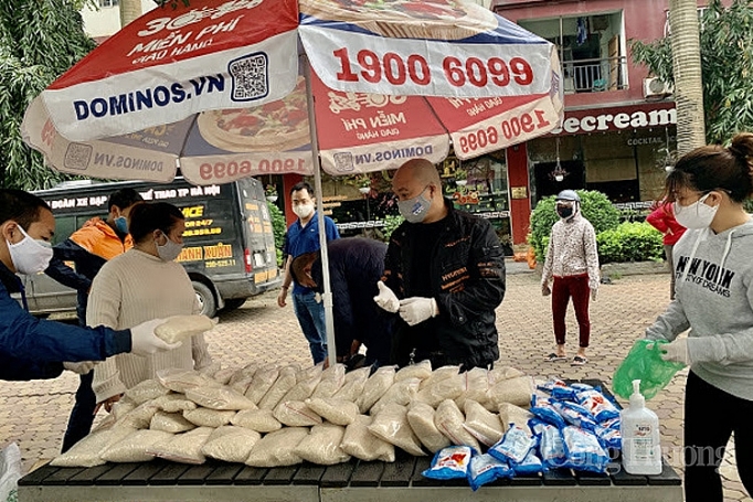 chia se thuc pham hang ngay nghia cu cao dep cua nguoi dan ha noi mua dich covid 19