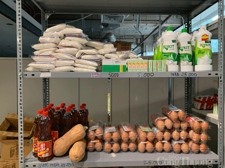 sieu thi 0 dong mon qua cua tinh nguoi