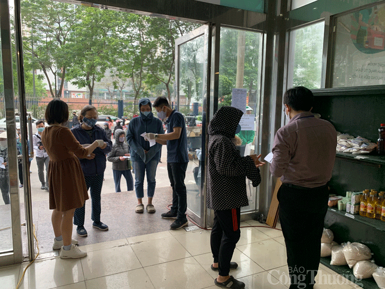 sieu thi 0 dong mon qua cua tinh nguoi