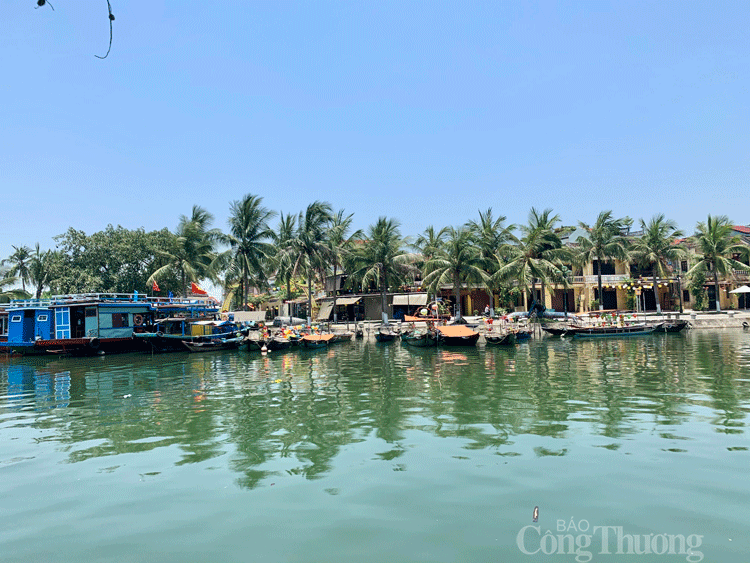 Phố cổ Hội An “hâm nóng” du lịch pho co hoi an ham nong du lich