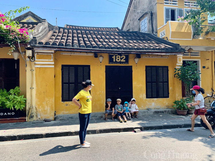 Phố cổ Hội An “hâm nóng” du lịch pho co hoi an ham nong du lich