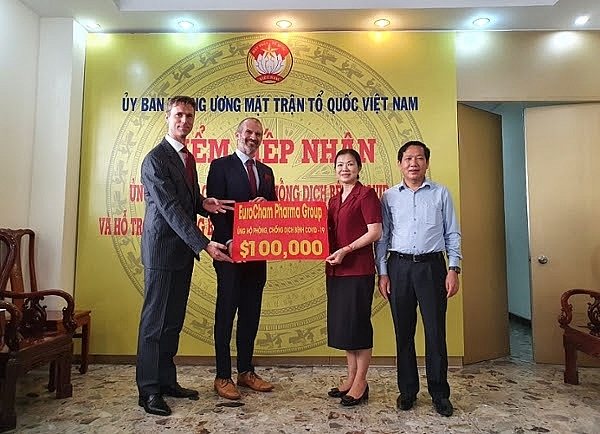 eurocham pharma group ung ho viet nam 100000 usd phong chong dich covid 19