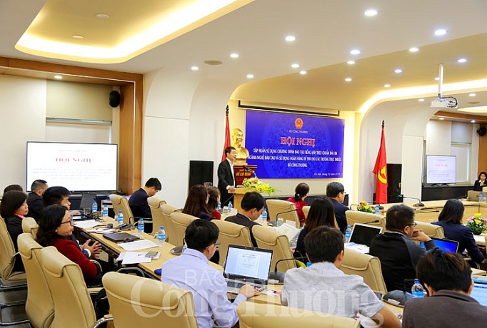 doi moi day va hoc tieng anh trong he thong giao duc thuoc bo cong thuong