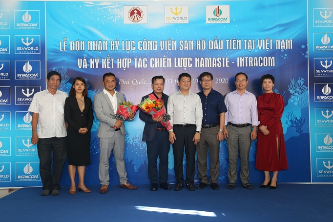 intracom bat tay seaworld dau tu vao cong vien san ho dau tien tai viet nam