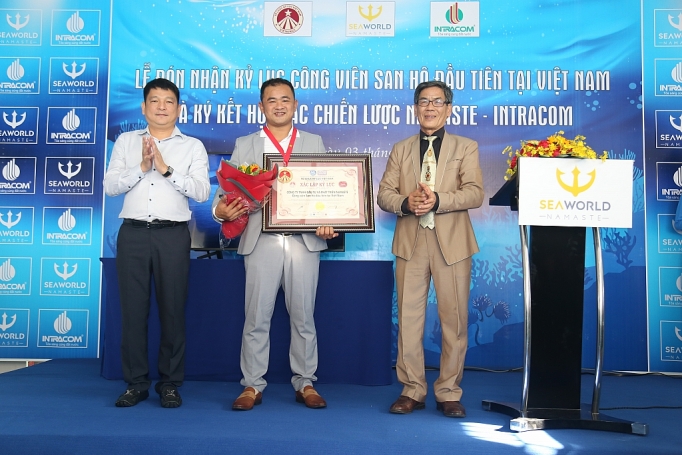 intracom bat tay seaworld dau tu vao cong vien san ho dau tien tai viet nam