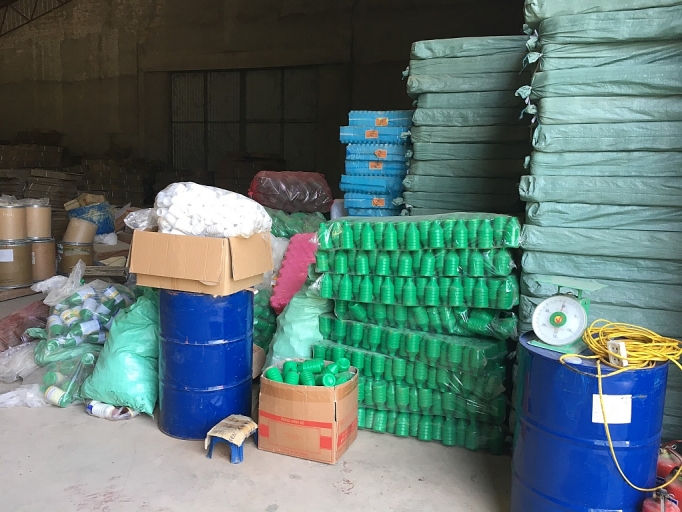 TP. Hồ Chí Minh kiểm tra hoạt động hóa chất, xử phạt hơn 500 triệu đồng tp ho chi minh kiem tra hoat dong hoa chat xu phat hon 500 trieu dong