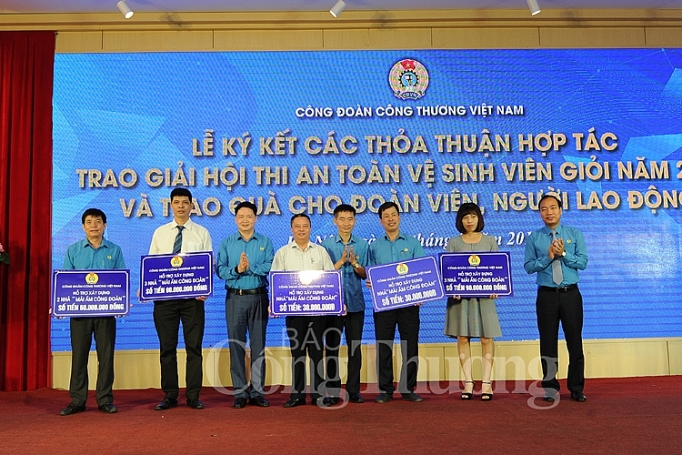 cong doan cong thuong viet nam ky ket nhieu thoa thuan hop tac vi nguoi lao dong