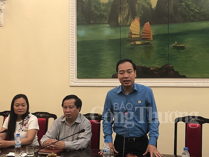 7 đoàn viên công đoàn tiêu biểu được tôn vinh tại Giải thưởng Nguyễn Đức Cảnh 7 doan vien cong doan tieu bieu cdctvn duoc ton vinh tai giai thuong nguyen duc canh