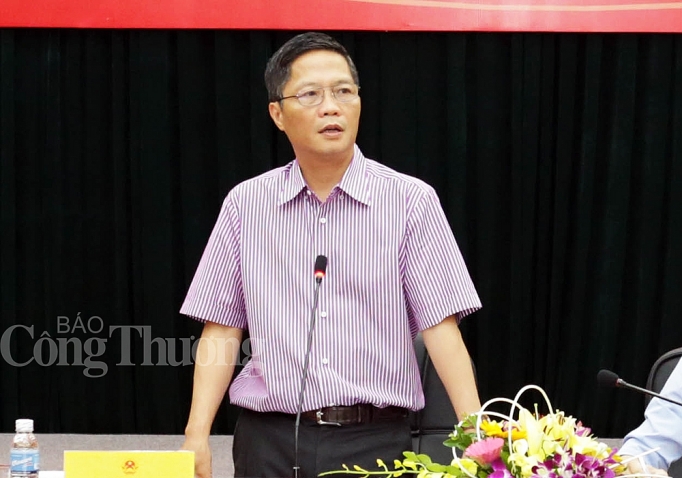 Những hành vi tắc trách vì thiếu hiểu biết chuyên môn là không thể dung dưỡng đối với lực lượng QLTT nhung hanh vi tac trach vi thieu hieu biet chuyen mon la khong the dung duong doi voi luc luong qltt