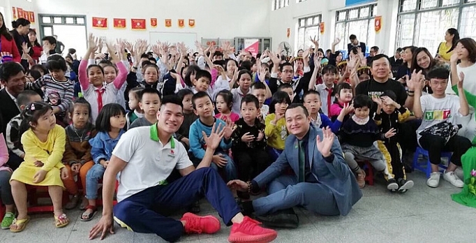 hnf ra mat chuong trinh casa herbalife moi tai truong ptcs xa dan