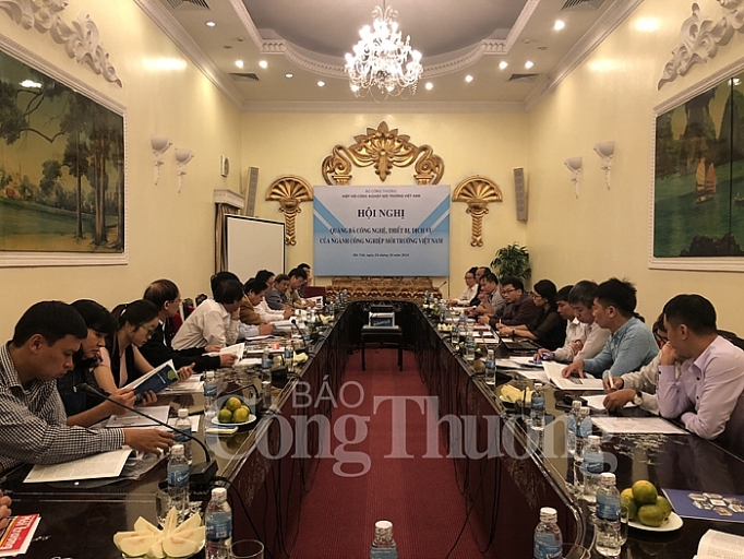 phat trien cong nghiep gan lien voi bao ve moi truong