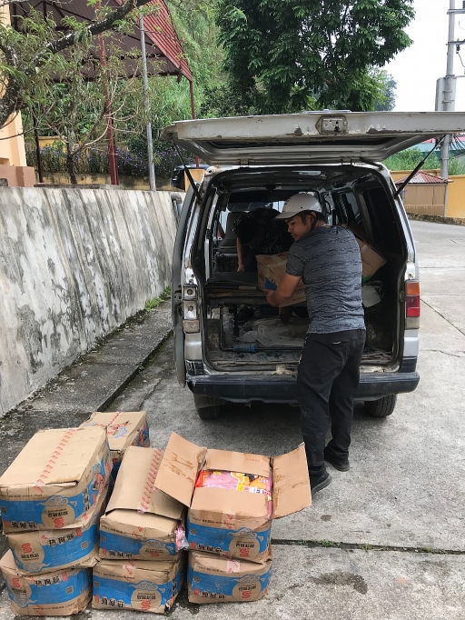 Lạng Sơn: Chặn đứng 159 kg xúc xích nhập lậu từ Trung Quốc lang son chan dung 159 kg xuc xich nhap lau tu trung quoc