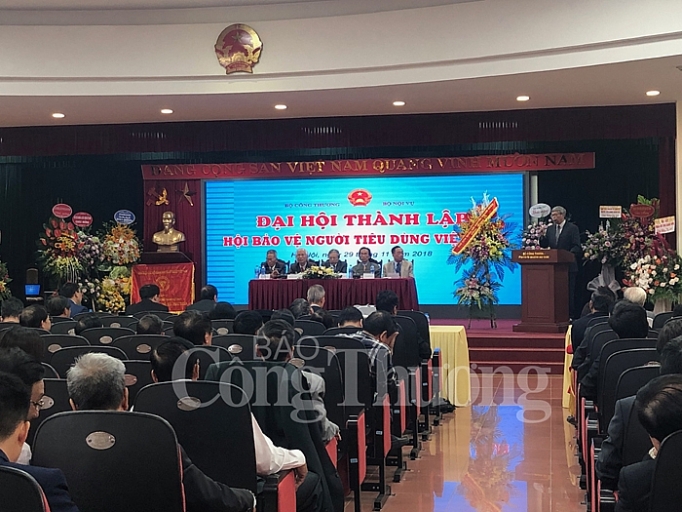 Chính thức thành lập Hội Bảo vệ người tiêu dùng Việt Nam chinh thuc thanh lap hoi bao ve nguoi tieu dung viet nam