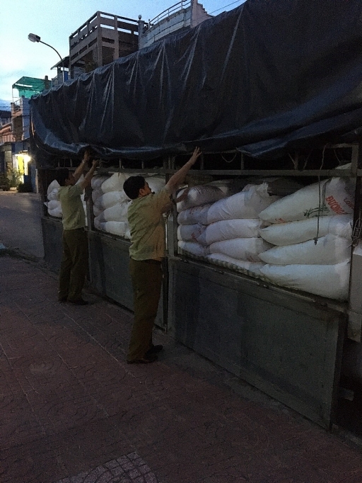An Giang: Tiếp tục tịch thu 8 tấn đường Thái Lan nhập lậu an giang tiep tuc tich thu 8 tan duong thai lan nhap lau