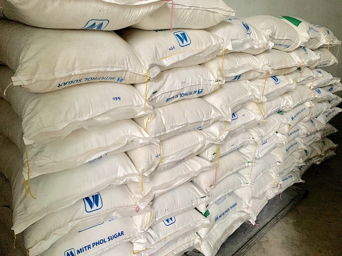 Quảng Ngãi: Tạm giữ 3 tấn đường cát nghi nhập lậu quang ngai tam giu 3 tan duong cat nghi nhap lau