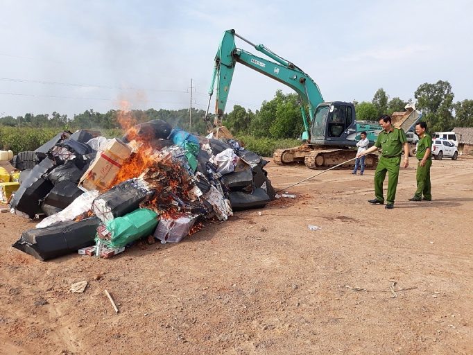 Bắt giữ hơn 39 triệu bao thuốc lá nhập lậu bat giu hon 39 trieu bao thuoc la nhap lau