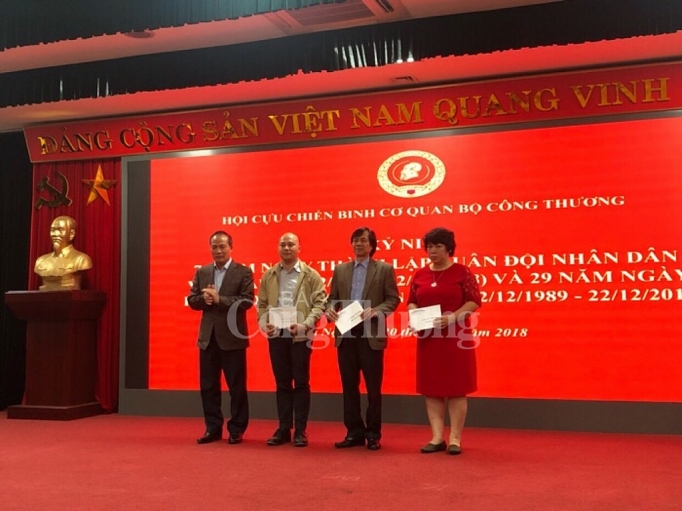 Hội Cựu chiến binh Bộ Công Thương - Kỷ niệm Ngày thành lập Quân đội nhân dân Việt Nam hoi cuu chien binh bo cong thuong ky niem ngay thanh lap quan doi nhan dan viet nam