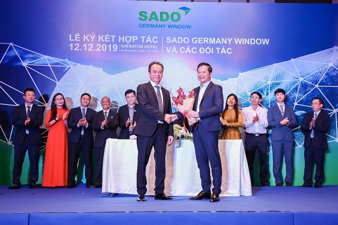 sado germany window ky ket hop tac voi cac doi tac trong va ngoai nuoc