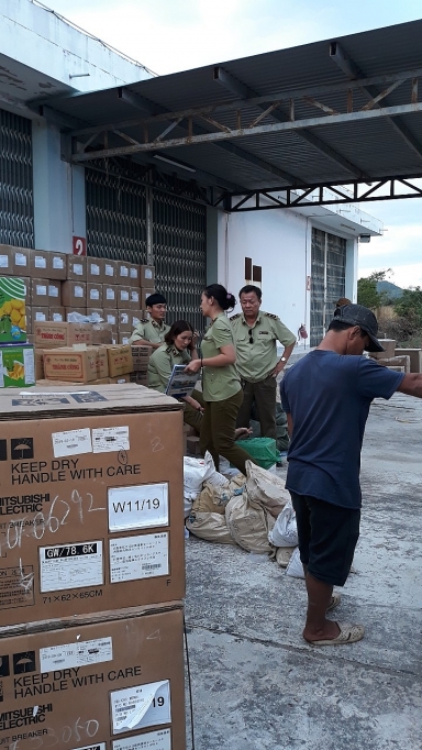 binh dinh phat hien thu giu so luong lon hang khong co ho a don chu ng tu