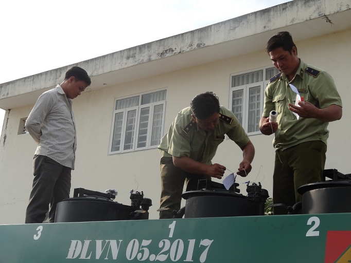 quan ly thi truong hau giang chan dung 6000 lit xang e5 92 co dau hieu vi pham phap luat