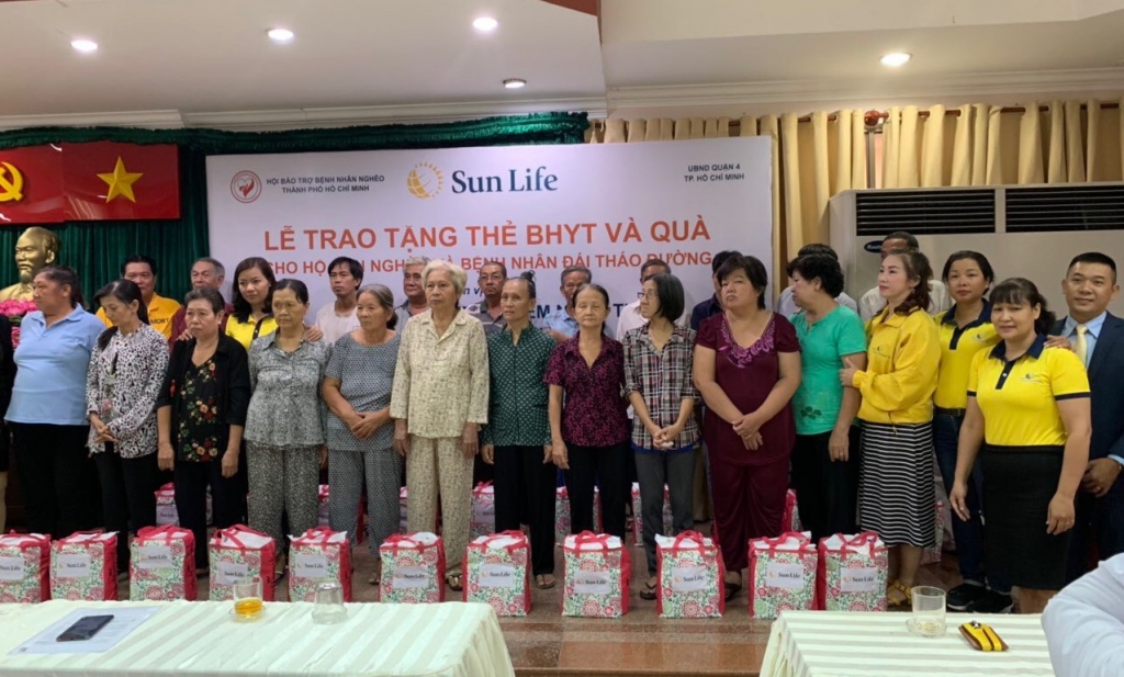 sun life trao tang the bao hiem y te va qua tang cho cac ho gia dinh