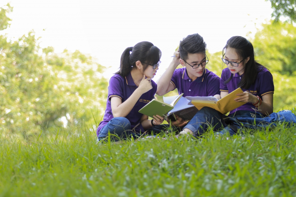 dai hoc phu xuan cam ket 300 viec lam moi nam cho sinh vien nganh tieng anh