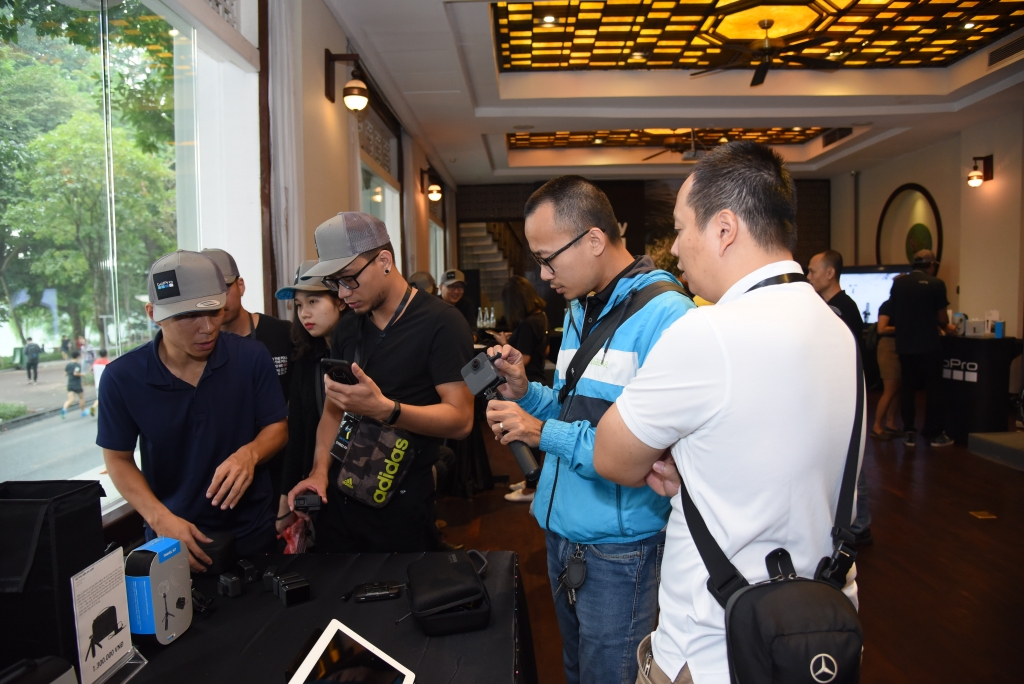 Trải nghiệm thực tế camera GoPro HERO7 Black chống rung vượt trội trai nghiem thuc te camera gopro hero7 black chong rung vuot troi