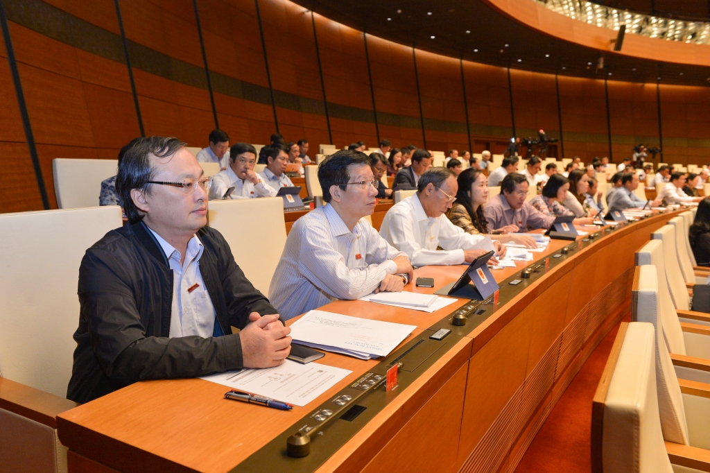 Bộ trưởng Nguyễn Mạnh Hùng: “Báo hóa” tạp chí điện tử là sai luật bo truong nguyen manh hung bao hoa tap chi dien tu la sai luat