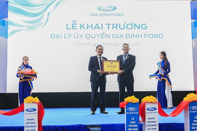 Ford Việt Nam khai trương đại lý chính hãng Gia Định Ford ford viet nam khai truong dai ly chinh hang gia dinh ford