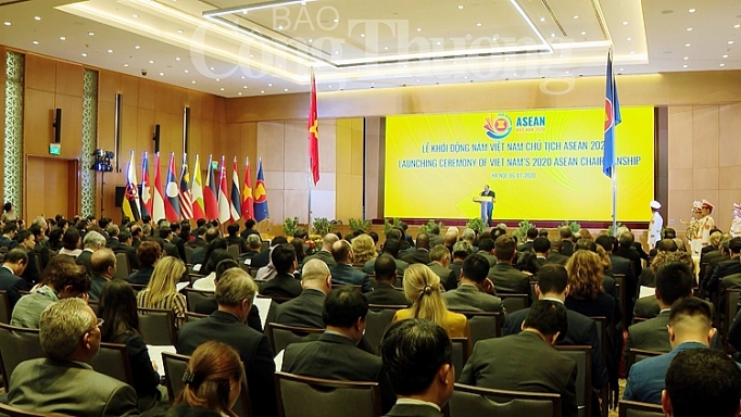 Là Chủ tịch ASEAN 2020, Việt Nam có cơ hội đóng góp thực chất vào phát triển Cộng đồng la chu tich asean 2020 viet nam co co hoi dong gop thuc chat vao phat trien cong dong