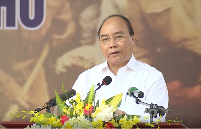 thu tuong phat dong tet trong cay doi doi nho on bac ho